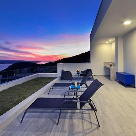 Grace A Luxury In Makarska, Heated Pool 别墅 马卡尔斯卡